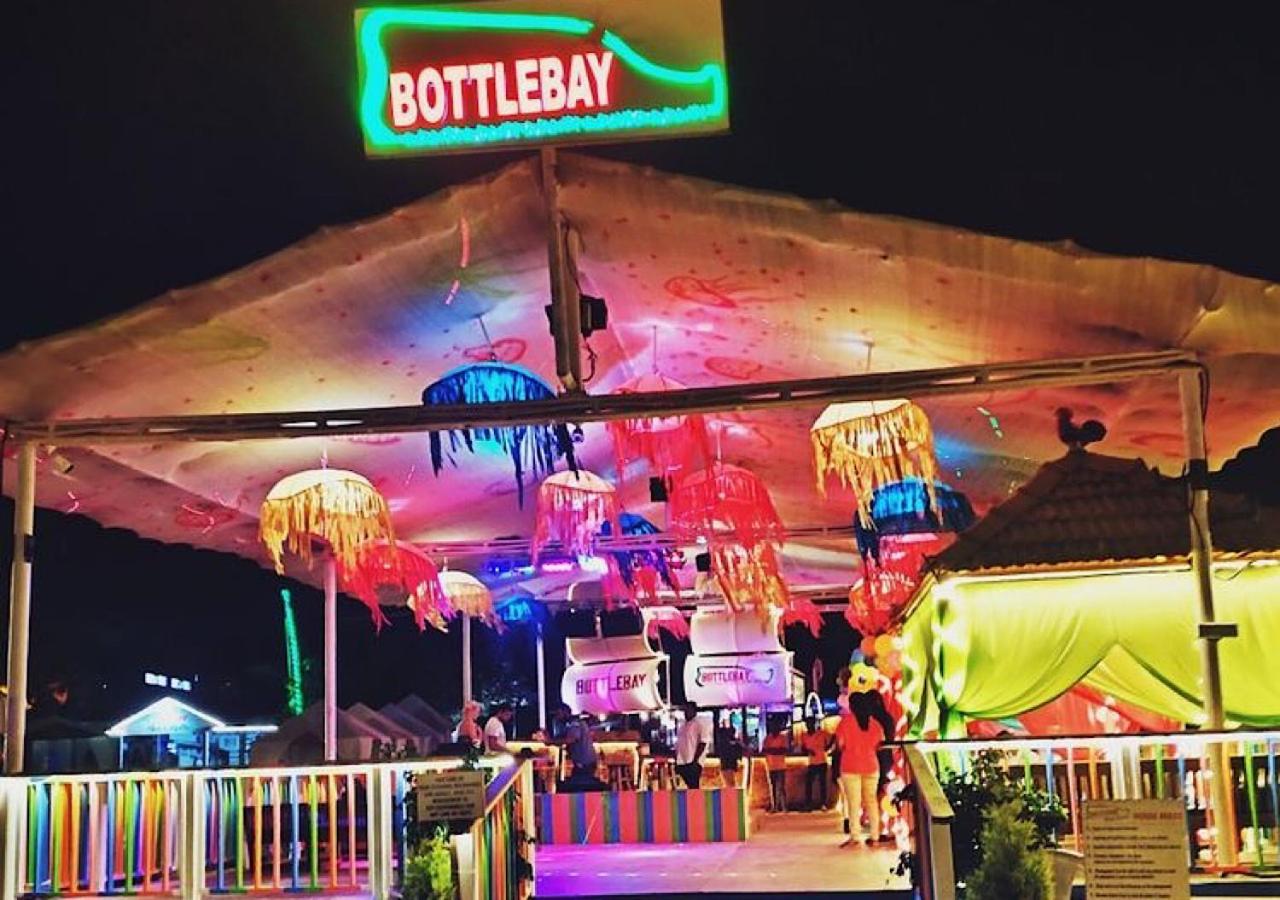 Baga Beach Ocean Калангуте Екстериор снимка